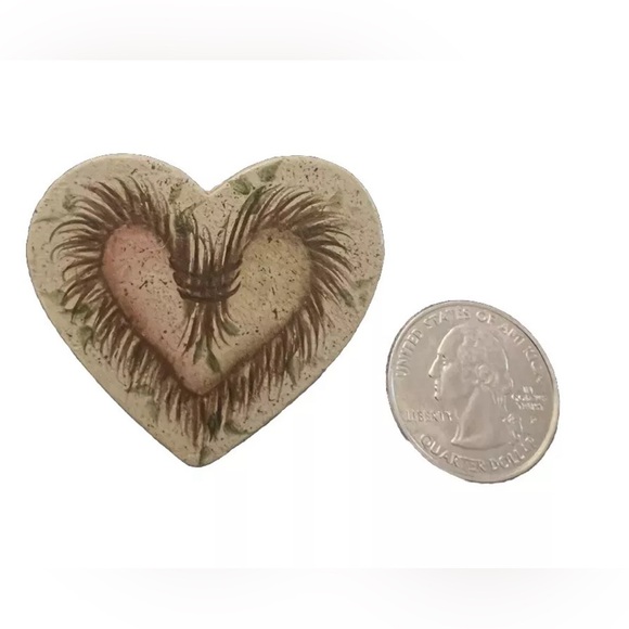 Vintage Brooch Wooden Heart with Hand Painted Floral Design Cottagecore Boho - Picture 2 of 5